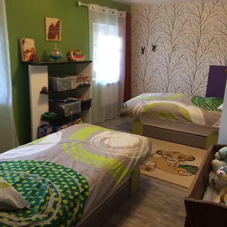 D'hotes Les Vergers De Louise Bed & Breakfast 3*