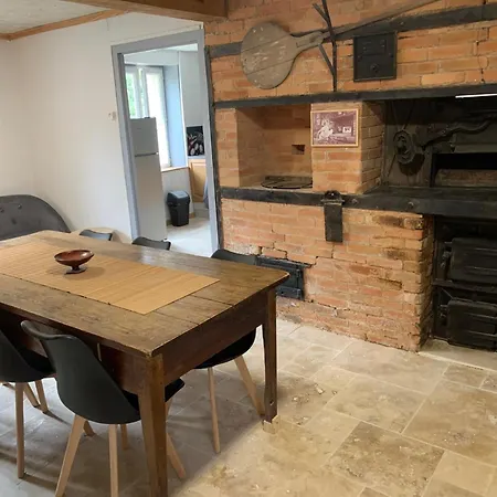 D'hotes Les Vergers De Louise 3* Thiolieres