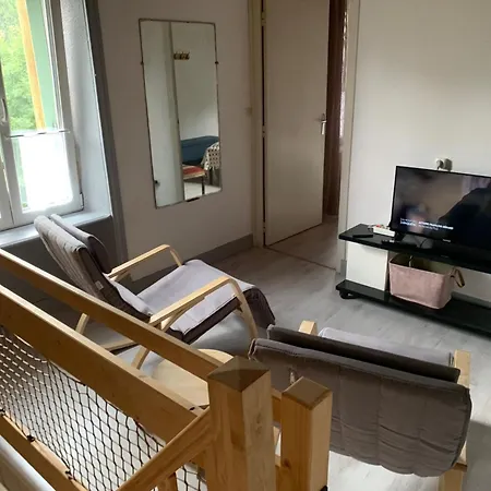 D'hotes Les Vergers De Louise Bed & Breakfast 3*