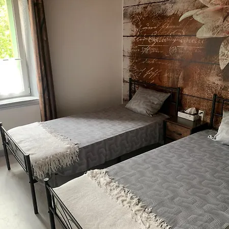 D'hotes Les Vergers De Louise Bed & Breakfast Thiolieres