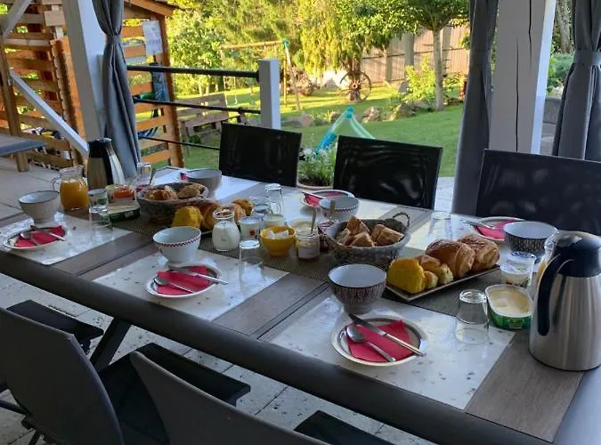 D'hotes Les Vergers De Louise 3* Thiolieres